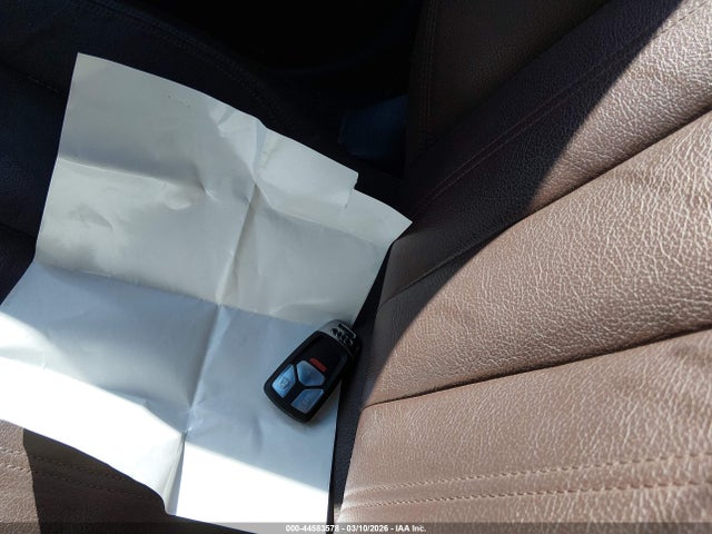 2017 AUDI A4 WAUENAF44HN022621 Photo 10