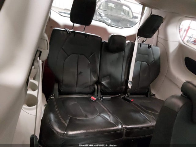Продажа на аукционе авто 2017 Chrysler Pacifica Touring-l, vin: 2C4RC1BG0HR809921, номер лота: 44583646