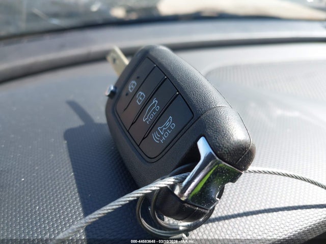 KMHLL4DG7RU776663 Hyundai ELANTRA SE