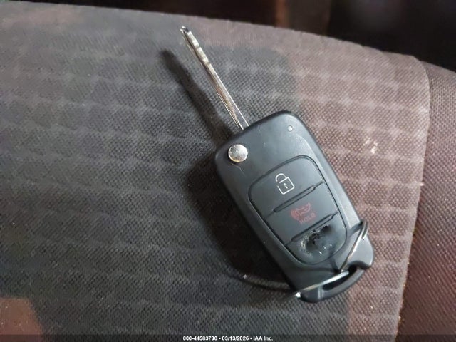 44583790 :رقم المزاد ، KNDJT2A57D7549452 vin ، 2013 Kia Soul مزاد بيع