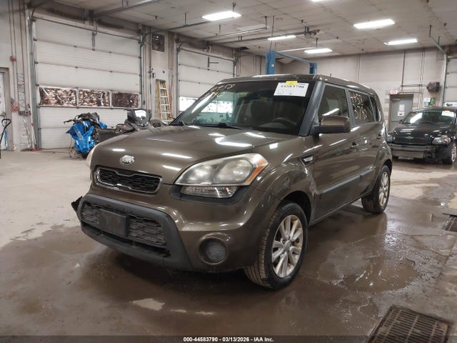 44583790 :رقم المزاد ، KNDJT2A57D7549452 vin ، 2013 Kia Soul مزاد بيع
