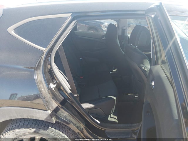 Продажа на аукционе авто 2017 Hyundai Tucson Se, vin: KM8J3CA43HU391546, номер лота: 44583796