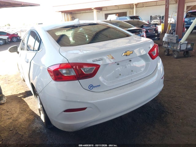 1G1BE5SM8H7113813 Chevrolet Cruze Lt Auto
