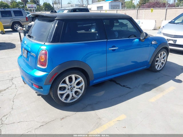 2007 MINI COOPER S WMWMF73517TT85039 Photo 3
