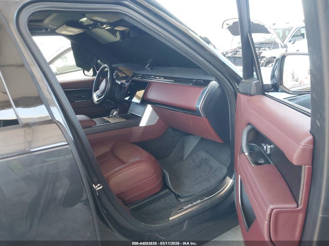 Land Rover Range Rover P550e Se 2025 SALKP9F45SA304739 Image 5