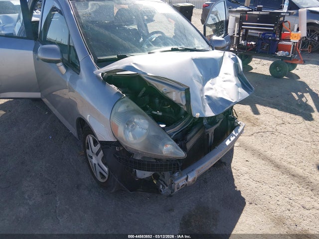 44583852 :رقم المزاد ، JHMGD38498S034402 vin ، 2008 Honda Fit مزاد بيع