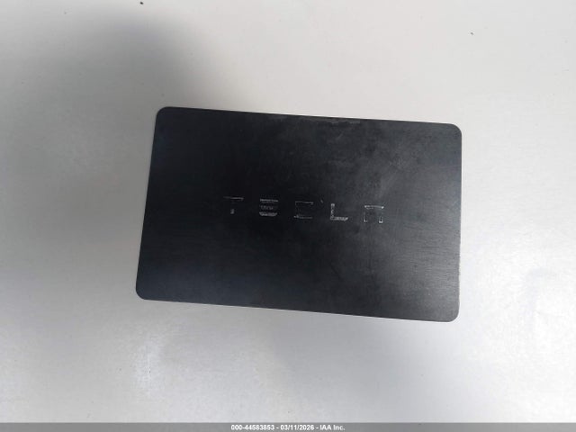 44583853 :رقم المزاد ، 7SAYGDEF0RF036131 vin ، 2024 Tesla Model Y Performance Dual Motor All-wheel Drive مزاد بيع