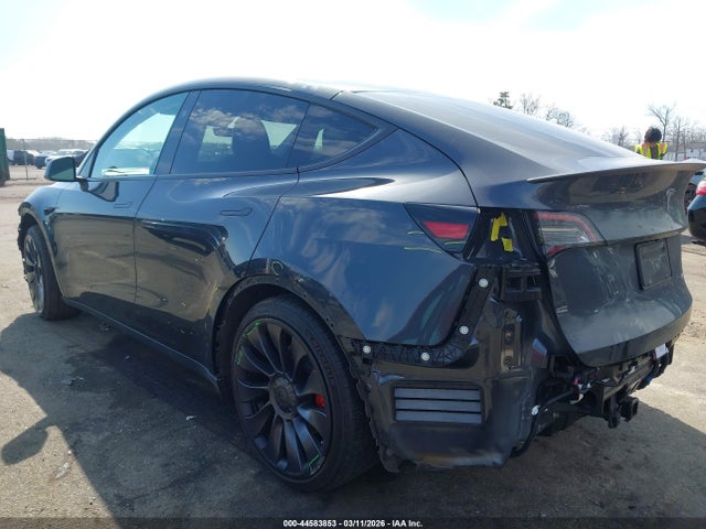 44583853 :رقم المزاد ، 7SAYGDEF0RF036131 vin ، 2024 Tesla Model Y Performance Dual Motor All-wheel Drive مزاد بيع
