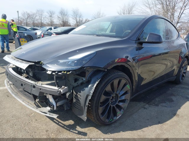 44583853 :رقم المزاد ، 7SAYGDEF0RF036131 vin ، 2024 Tesla Model Y Performance Dual Motor All-wheel Drive مزاد بيع