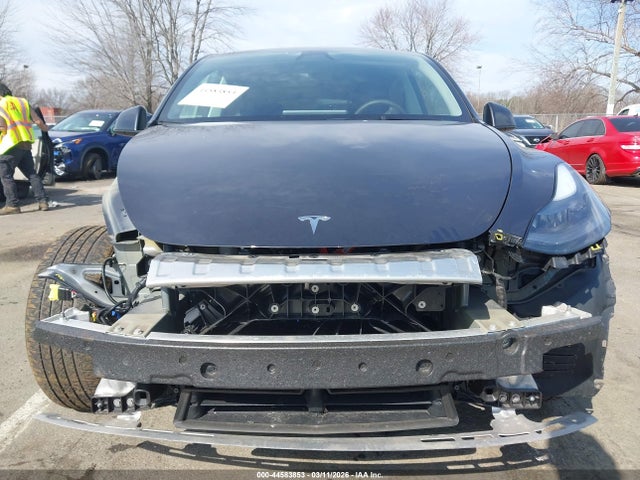 44583853 :رقم المزاد ، 7SAYGDEF0RF036131 vin ، 2024 Tesla Model Y Performance Dual Motor All-wheel Drive مزاد بيع