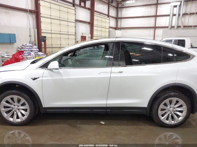 Aukcja sprzedaży 2018 Tesla Model X, vin: 5YJXCAE24JF144756, numer aukcji: 44583880