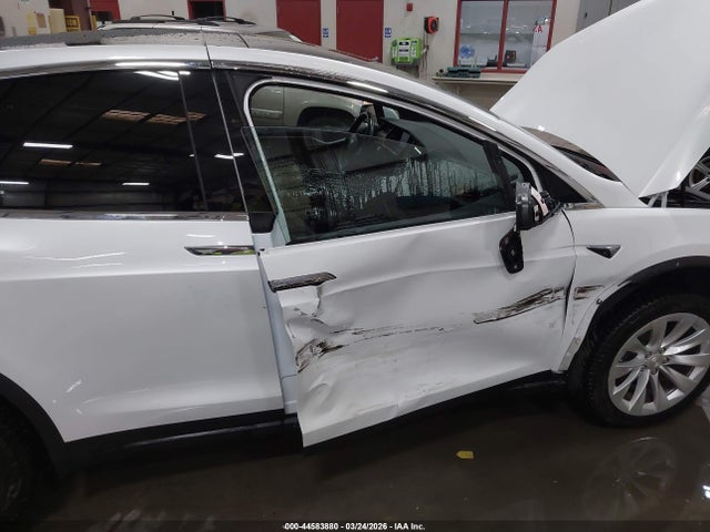 Aukcja sprzedaży 2018 Tesla Model X, vin: 5YJXCAE24JF144756, numer aukcji: 44583880