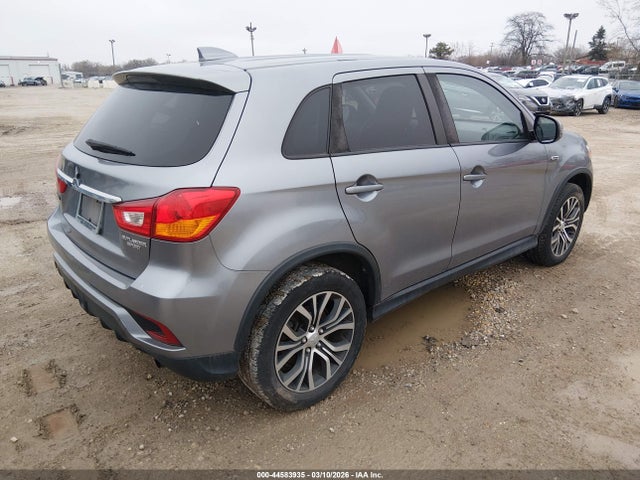 2018 MITSUBISHI OUTLANDER SPORT JA4AP3AU0JZ015110 Photo 3