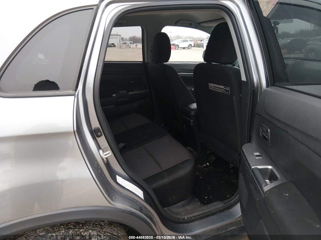 2018 MITSUBISHI OUTLANDER SPORT JA4AP3AU0JZ015110 Photo 7