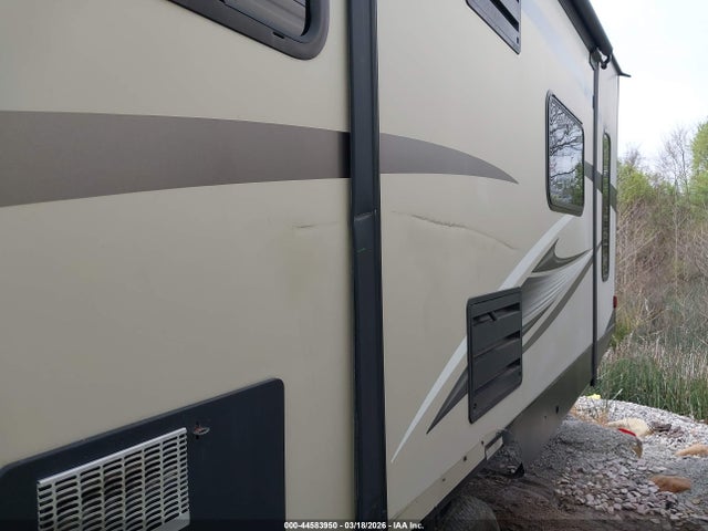 2016 Coachmen Travel Trlr მანქანა იყიდება აუქციონზე, vin: 5ZT2FEUB5GA022045, აუქციონის ნომერი: 44583950