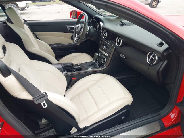 2013 MERCEDES-BENZ SLK 55 AMG WDDPK7FA9DF059400 Photo 4