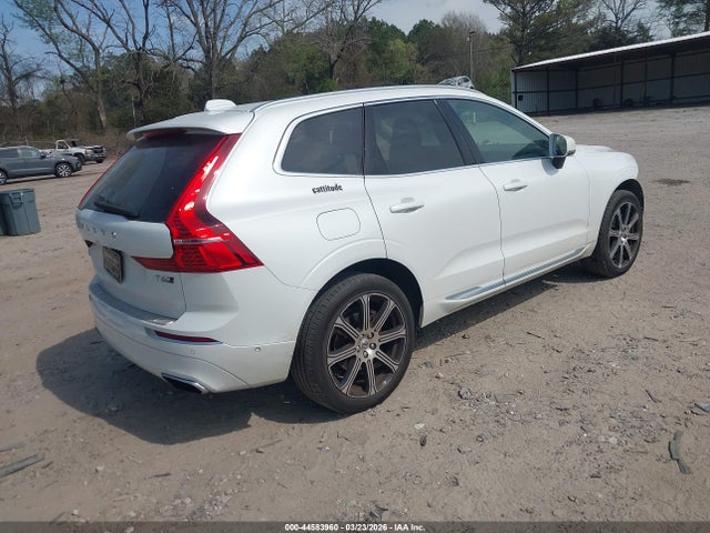 2018 VOLVO XC60 LYVA22RL9JB121816 Photo 3