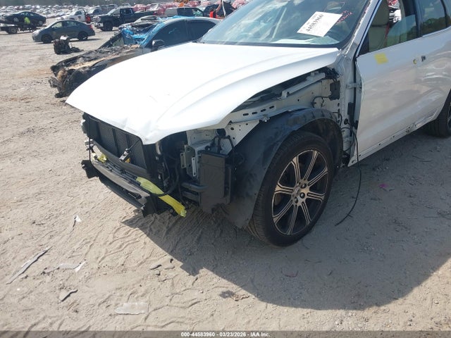2018 VOLVO XC60 LYVA22RL9JB121816 Photo 5
