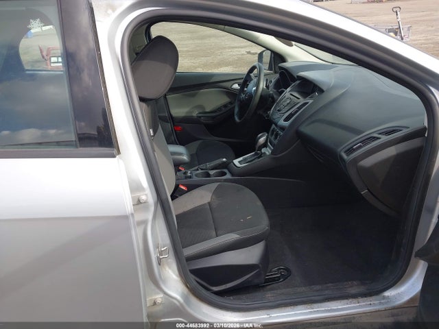 Ford FOCUS SE 2014 1FADP3F23EL271704 Image 5
