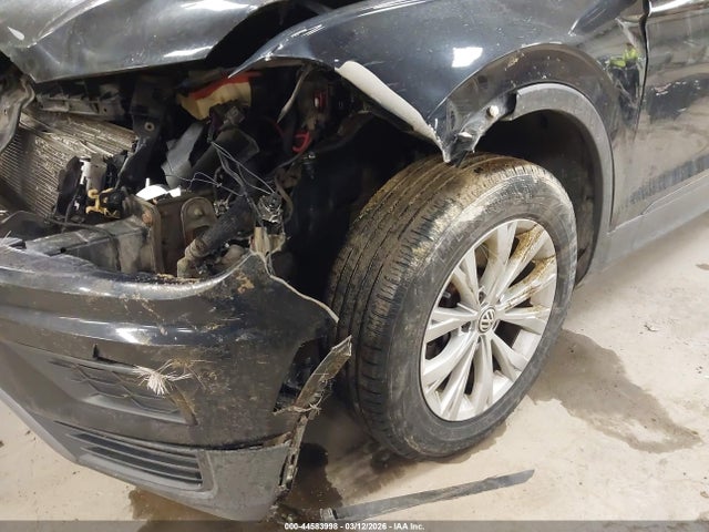 44583998 :رقم المزاد ، 3VV0B7AX2LM058564 vin ، 2020 Volkswagen Tiguan 2.0t S مزاد بيع