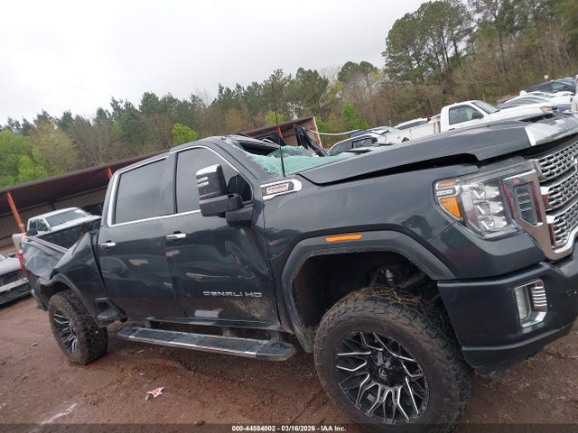 44584002 :رقم المزاد ، 1GT49REY8NF300528 vin ، 2022 Gmc Sierra K2500 Denali مزاد بيع