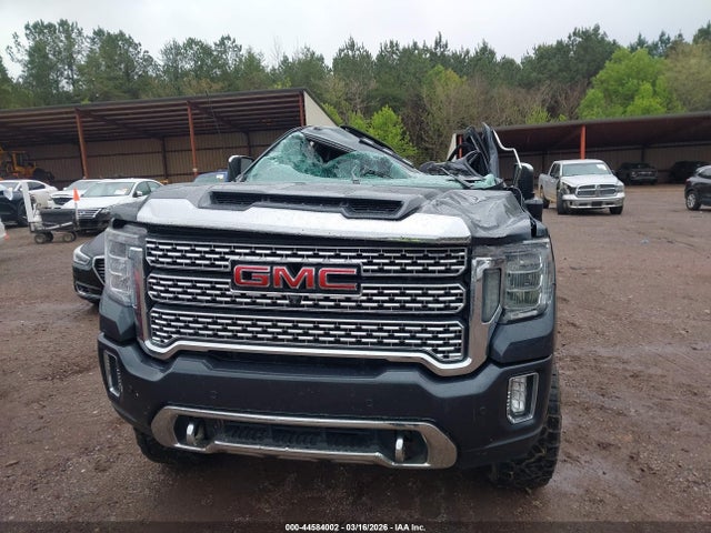 44584002 :رقم المزاد ، 1GT49REY8NF300528 vin ، 2022 Gmc Sierra K2500 Denali مزاد بيع