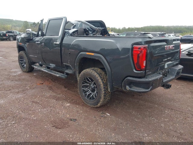 44584002 :رقم المزاد ، 1GT49REY8NF300528 vin ، 2022 Gmc Sierra K2500 Denali مزاد بيع