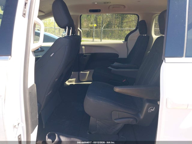 Продажа на аукционе авто 2018 Chrysler Pacifica Lx, vin: 2C4RC1CG1JR116604, номер лота: 44584017