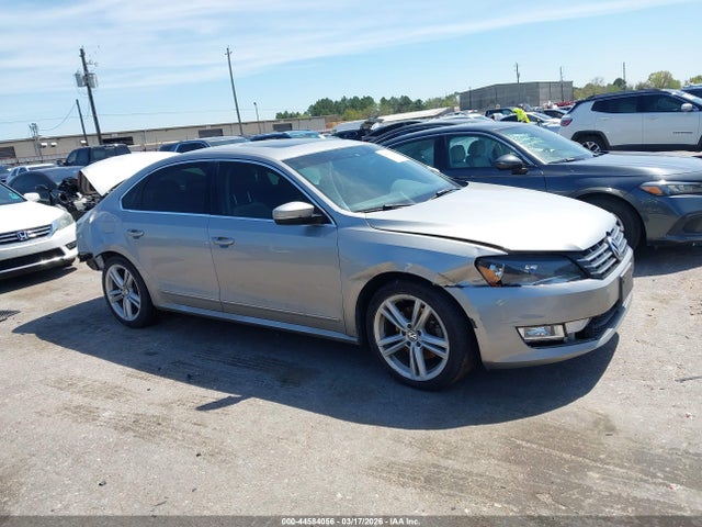 44584056 :رقم المزاد ، 1VWCN7A35EC088031 vin ، 2014 Volkswagen Passat 2.0l Tdi Sel Premium مزاد بيع