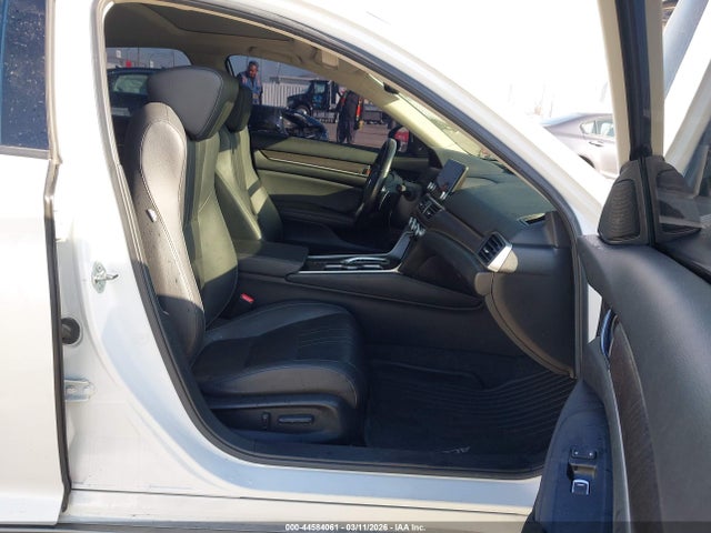 1HGCV2F96MA000022 Honda Accord Touring