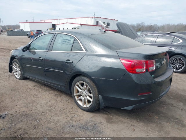 2014 CHEVROLET MALIBU 1G11C5SL3EF217023 Photo 2