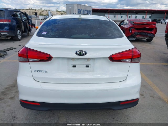 KIA FORTE LX 2017 3KPFK4A71HE051808 Image 16