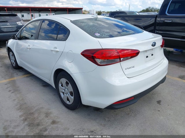 KIA FORTE LX 2017 3KPFK4A71HE051808 Image 3