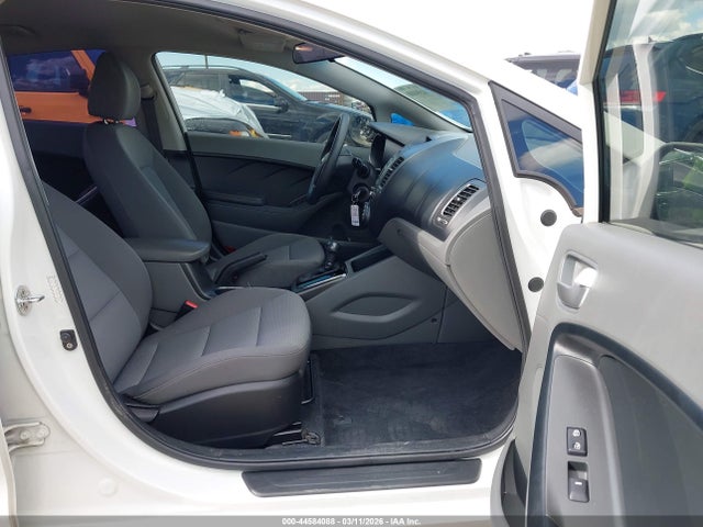 KIA FORTE LX 2017 3KPFK4A71HE051808 Image 5