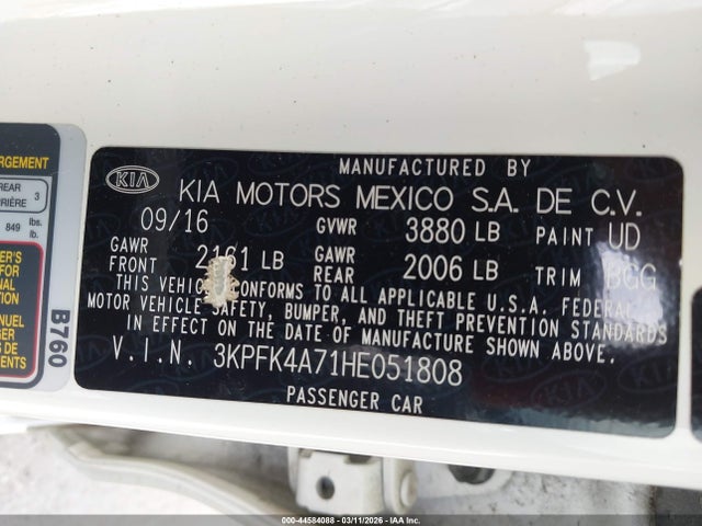 KIA FORTE LX 2017 3KPFK4A71HE051808 Image 9