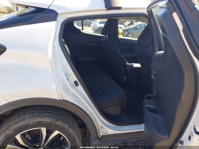 Toyota C-HR LE 2021 NMTKHMBX0MR136259 Image 8