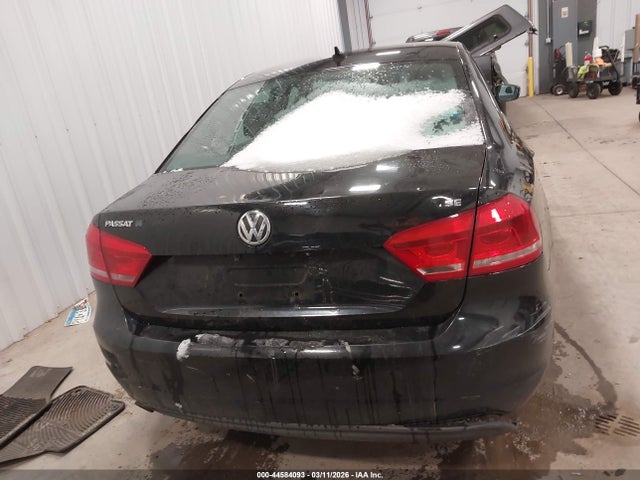 2013 Volkswagen Passat 2.5l Se მანქანა იყიდება აუქციონზე, vin: 1VWBP7A36DC116200, აუქციონის ნომერი: 44584093