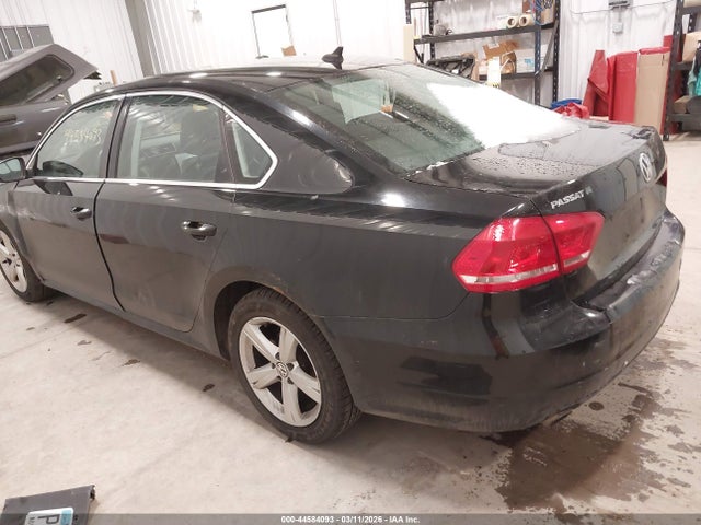 2013 Volkswagen Passat 2.5l Se მანქანა იყიდება აუქციონზე, vin: 1VWBP7A36DC116200, აუქციონის ნომერი: 44584093
