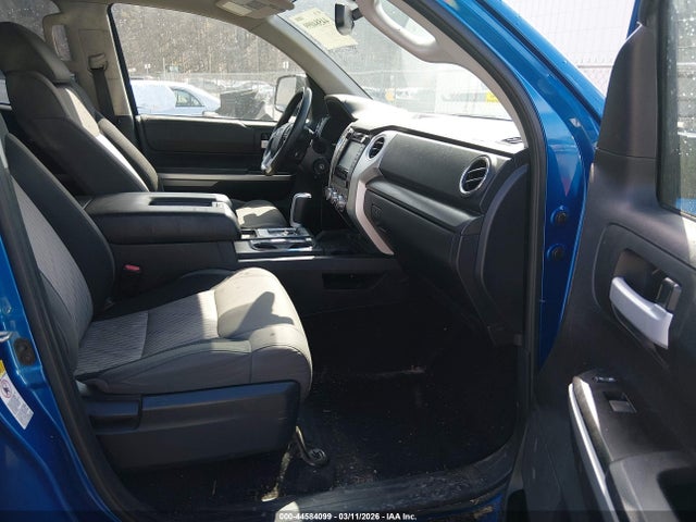 2017 TOYOTA TUNDRA 5TFUY5F18HX650530 Photo 4