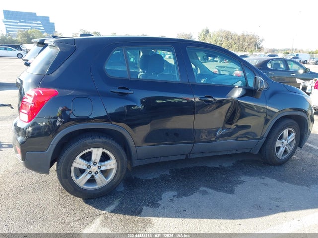 Chevrolet TRAX LS 2019 3GNCJKSB7KL345995 Image 13