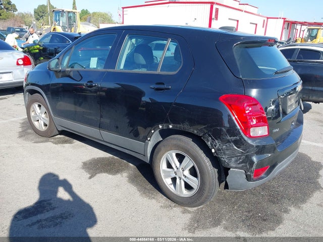 Chevrolet TRAX LS 2019 3GNCJKSB7KL345995 Image 3