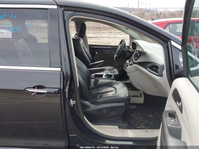 Продаж на аукціоні авто 2018 Chrysler Pacifica Touring L Plus, vin: 2C4RC1EG8JR116614, номер лоту: 44584170