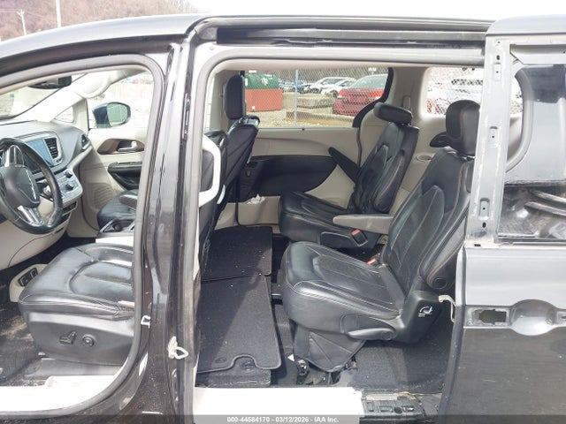 Продаж на аукціоні авто 2018 Chrysler Pacifica Touring L Plus, vin: 2C4RC1EG8JR116614, номер лоту: 44584170