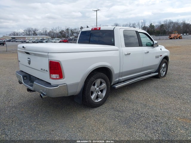 2015 RAM 1500 1C6RR7NMXFS571954 Photo 3