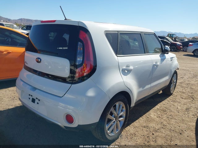 KIA SOUL + 2018 KNDJP3A56J7528694 Image 4