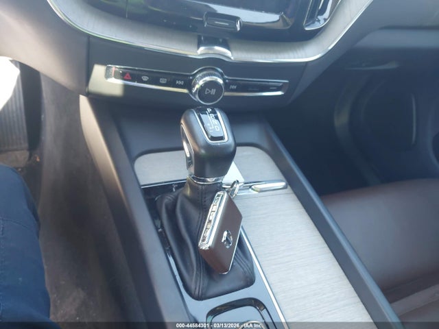 LYVA22RL7JB073734 Volvo Xc60 T6 Inscription