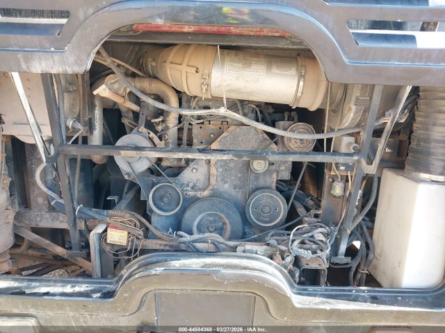 Auction sale of the 2003 Spartan Motors Motorhome 4vz, vin: 4VZAU349X3C043054, lot number: 44584368