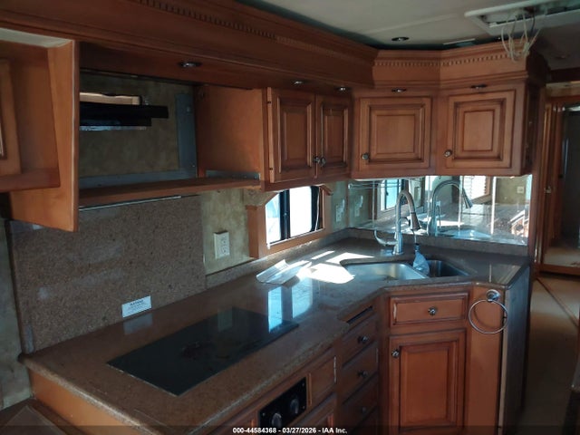 Auction sale of the 2003 Spartan Motors Motorhome 4vz, vin: 4VZAU349X3C043054, lot number: 44584368
