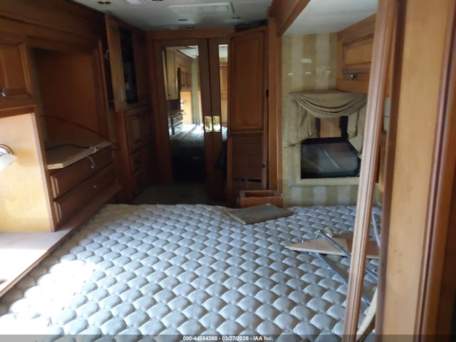 Auction sale of the 2003 Spartan Motors Motorhome 4vz, vin: 4VZAU349X3C043054, lot number: 44584368