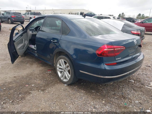 Продажа на аукционе авто 2019 Volkswagen Passat 2.0t Wolfsburg Edition, vin: 1VWLA7A36KC012468, номер лота: 44584416